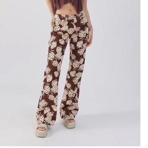 Urban Outfitters BDG 90s Bootcut Brown Cream Strawberry Pants Size 25 NWT Cotton